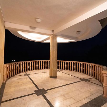 Резиденция Президента В Мюссере Myussera Exterior photo